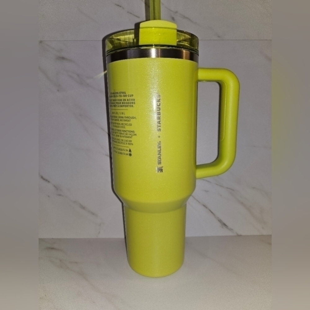 Stanley x Starbucks lime green Stanley- New Viral!